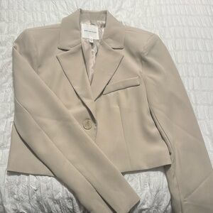Cropped Single Button Beige Blazer